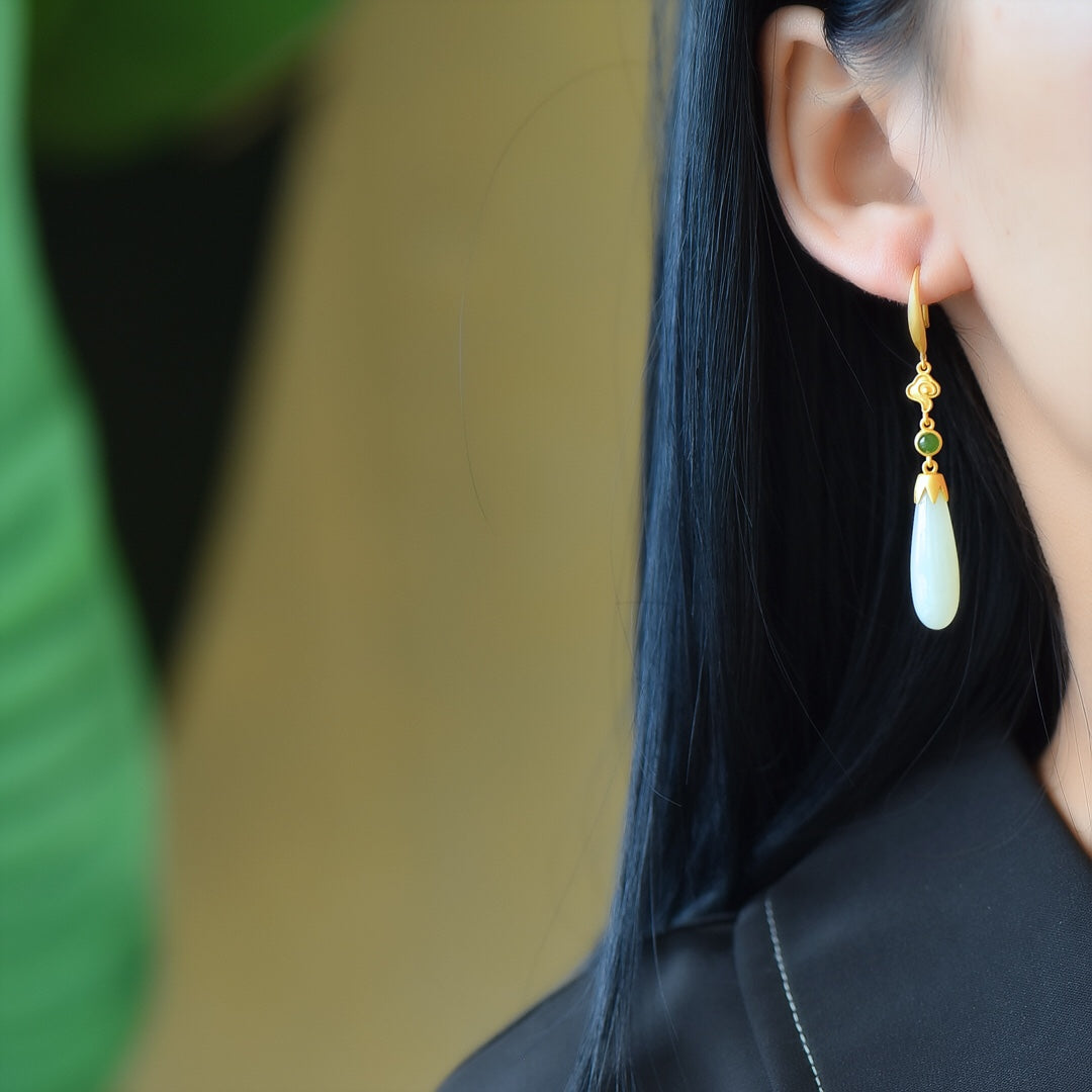 925_Silver_Yt_Nephrite_Earrings_With_Certificate