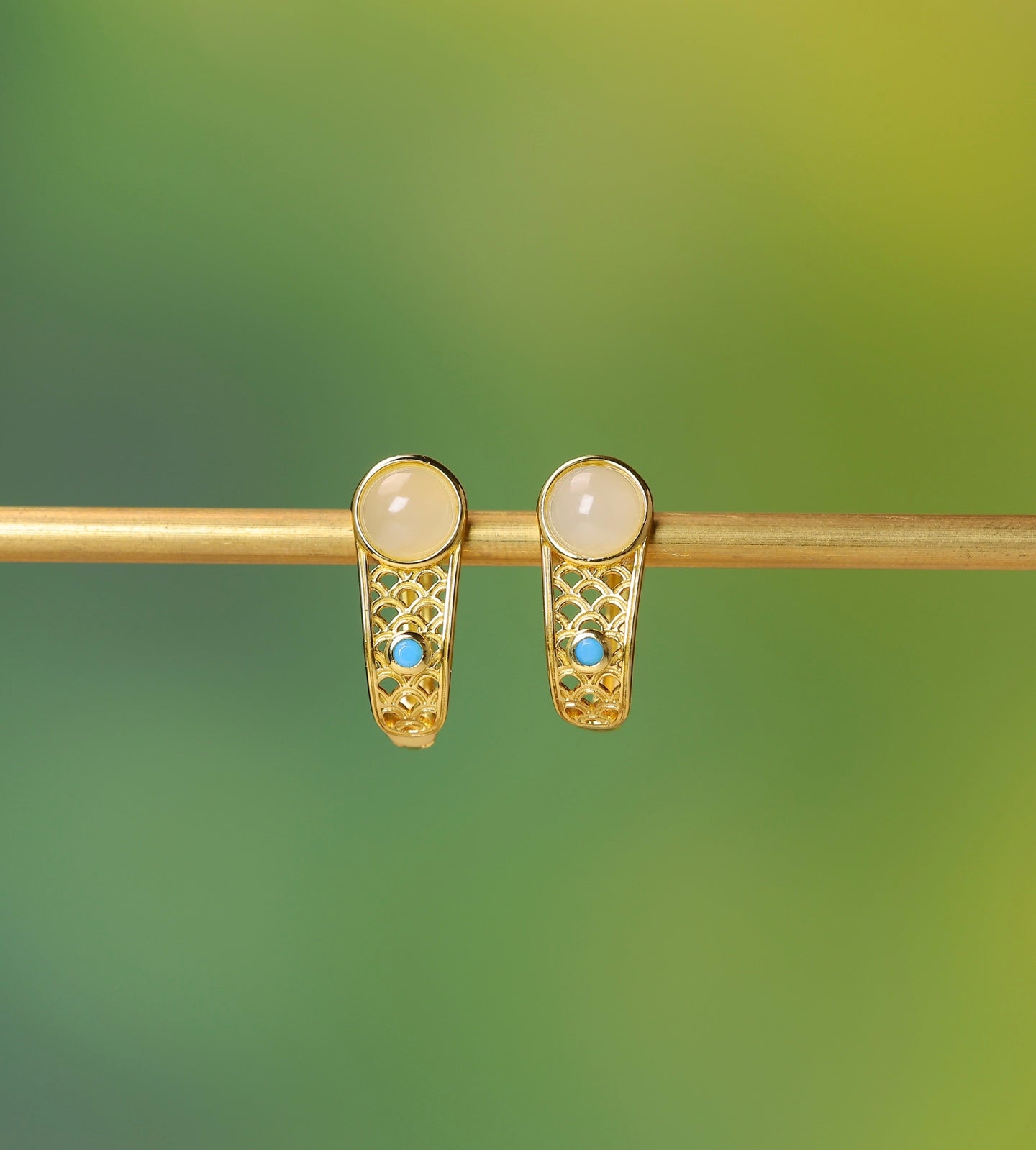 925_Silver_Nephrite_Cabochon_Earrings_Fine_Texture