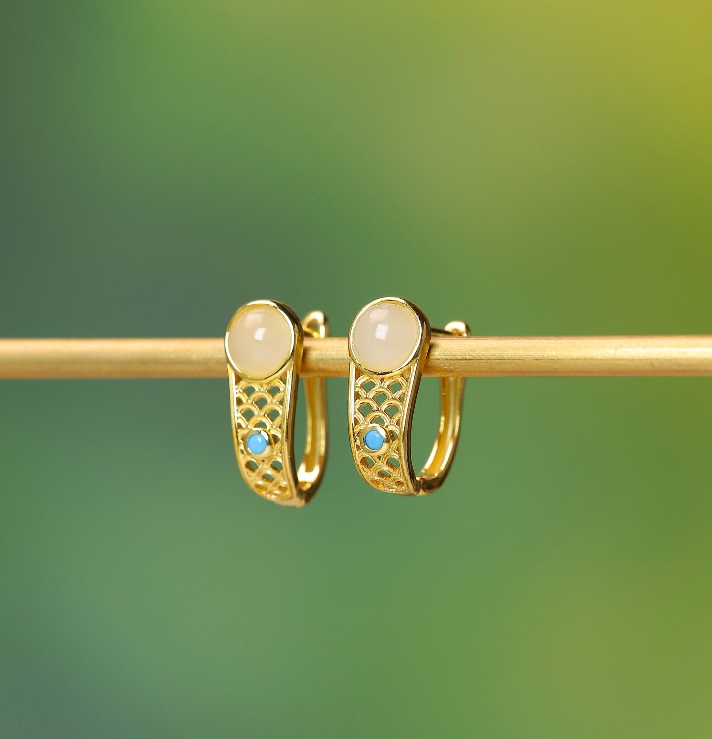 925_Silver_Nephrite_Cabochon_Earrings_Fine_Texture
