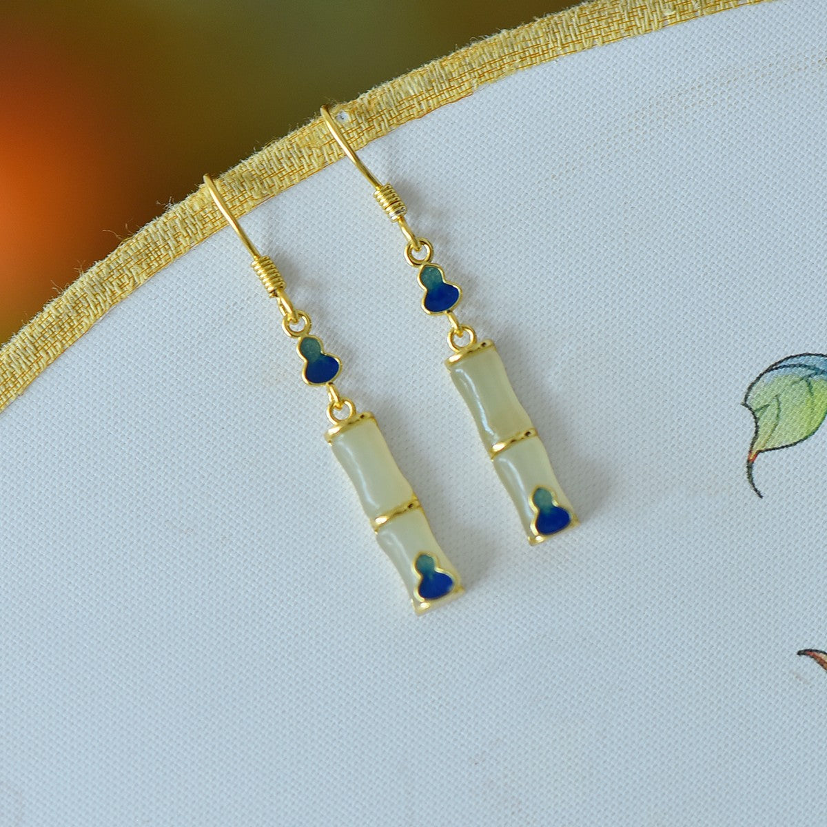 925_Silver_Q_Nephrite_Earrings_230