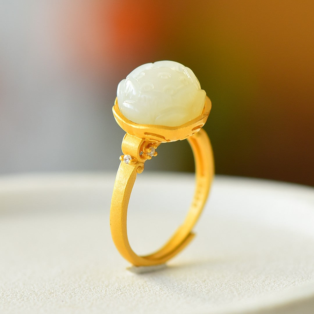S925 Silver Nephrite Jade Rotating Lotus Ring - Hand-carved Design