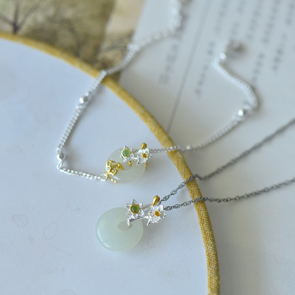 S925 Silver Nephrite Jade Bangle - Flower Goddess July Hollyhock
