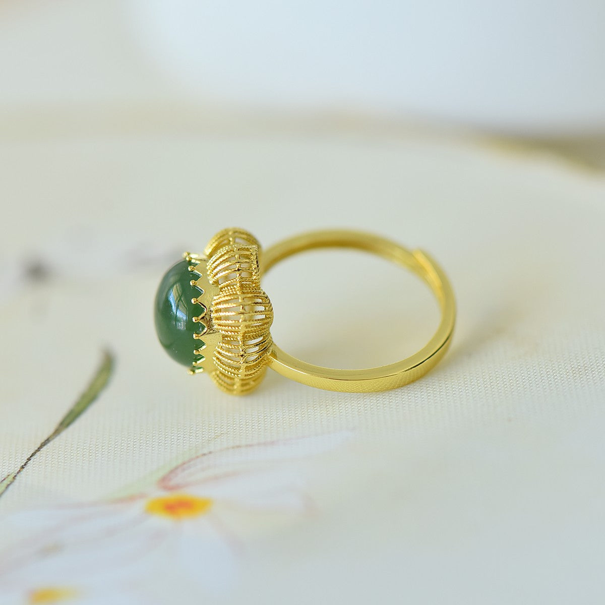 S925 Silver Nephrite Jade Cabochon Hollow-out Ring - Unique Design