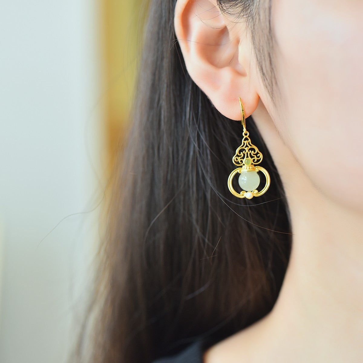 925_Silver_Q_Nephrite_Earrings_Fine_Texture_With_Certificate
