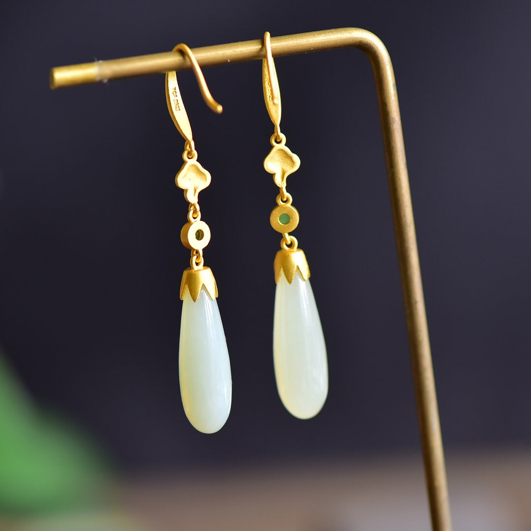 925_Silver_Yt_Nephrite_Earrings_With_Certificate