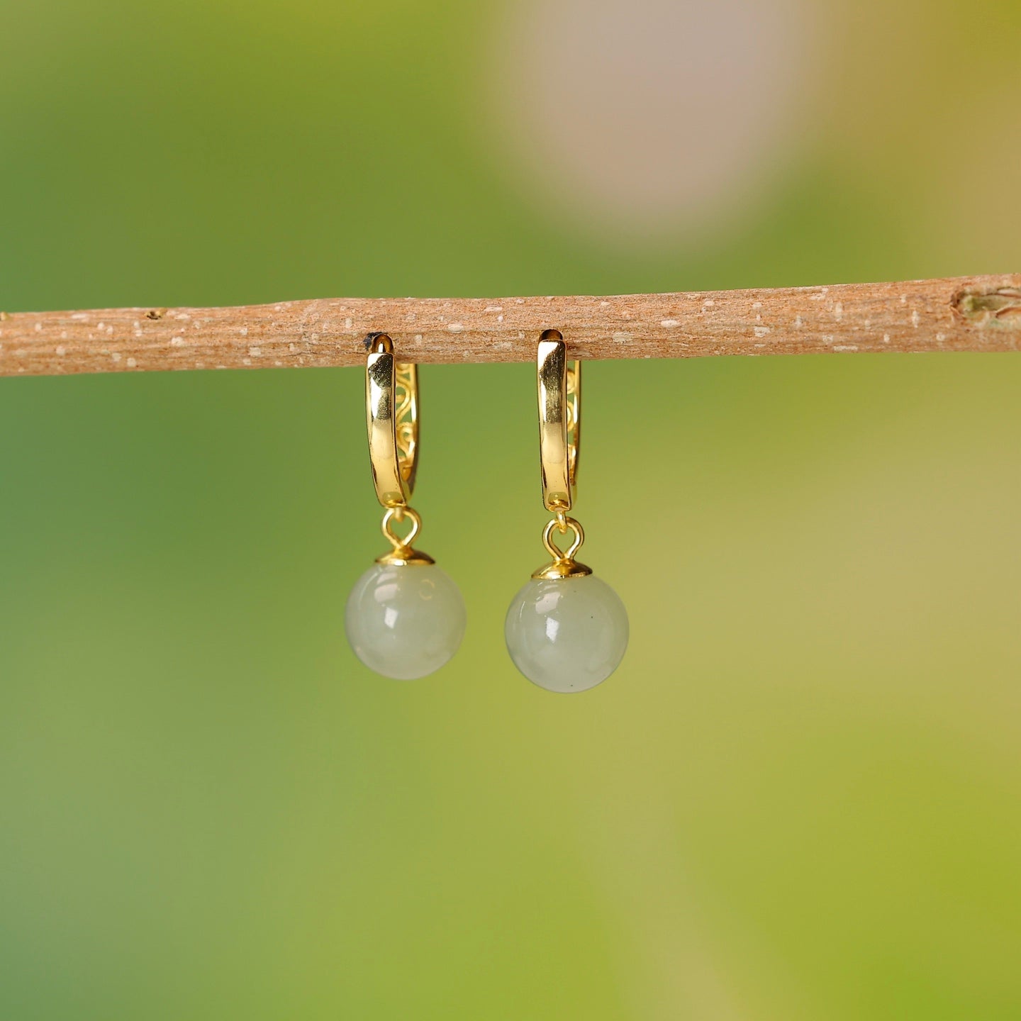 925_Silver_Q_Nephrite_Earrings_Fine_Texture