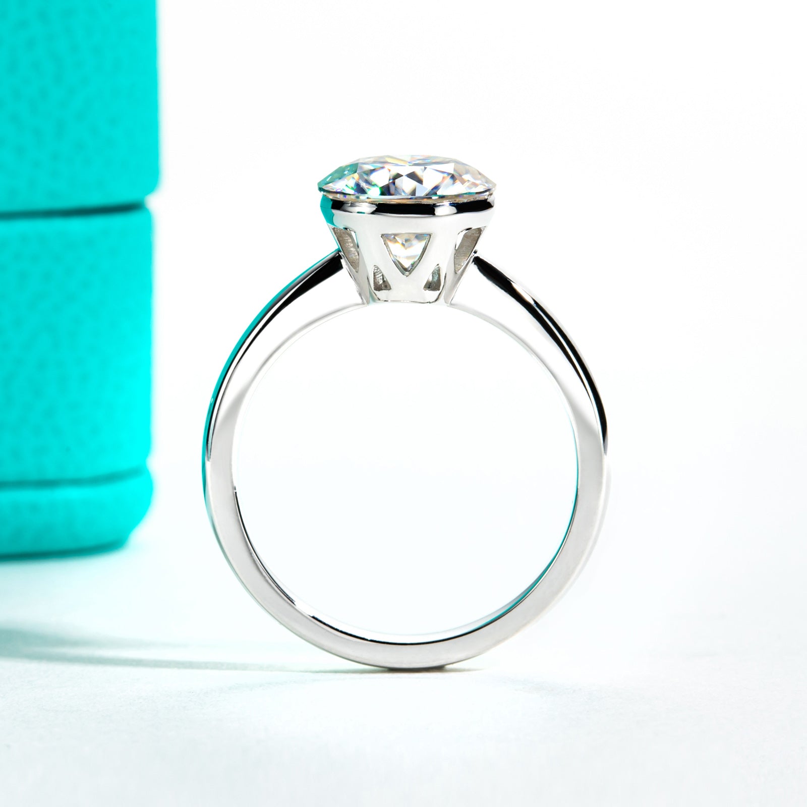 Round Cut Invisible Setting Moissanite Engagement Ring (2/3 ct)