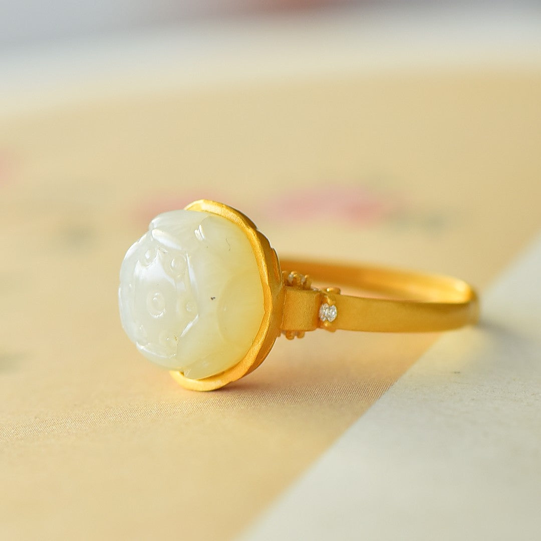 S925 Silver Nephrite Jade Rotating Lotus Ring - Hand-carved Design