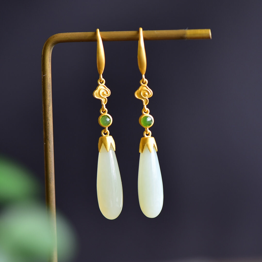 925_Silver_Yt_Nephrite_Earrings_With_Certificate