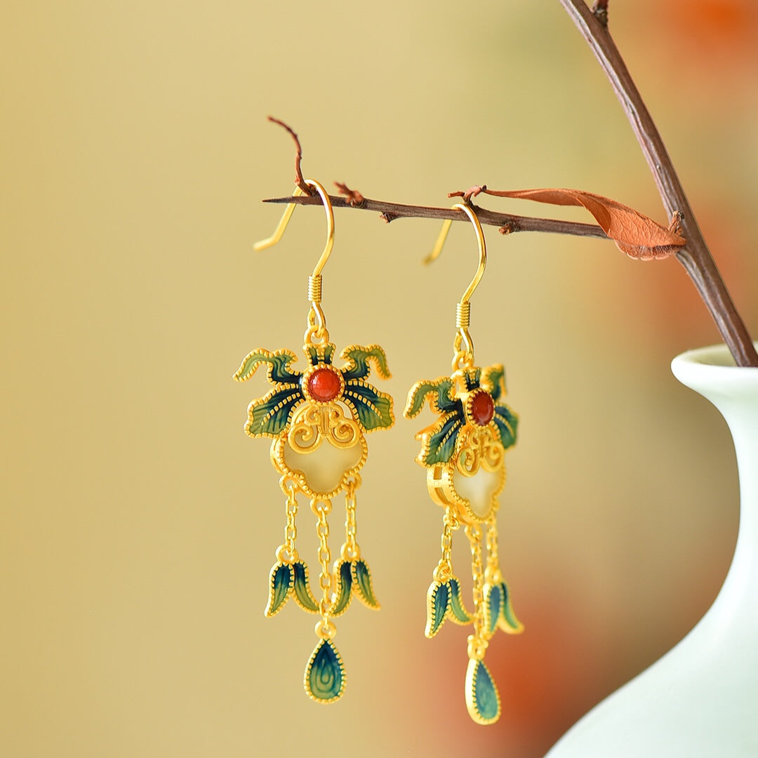 925_Silver_Yt_Nephrite_Earrings_137
