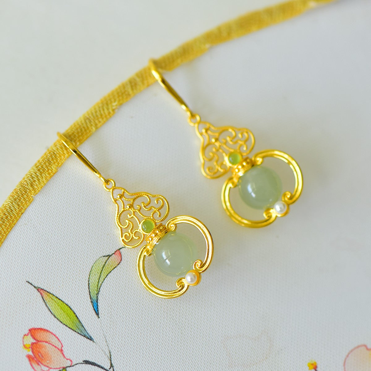 925_Silver_Q_Nephrite_Earrings_Fine_Texture_With_Certificate
