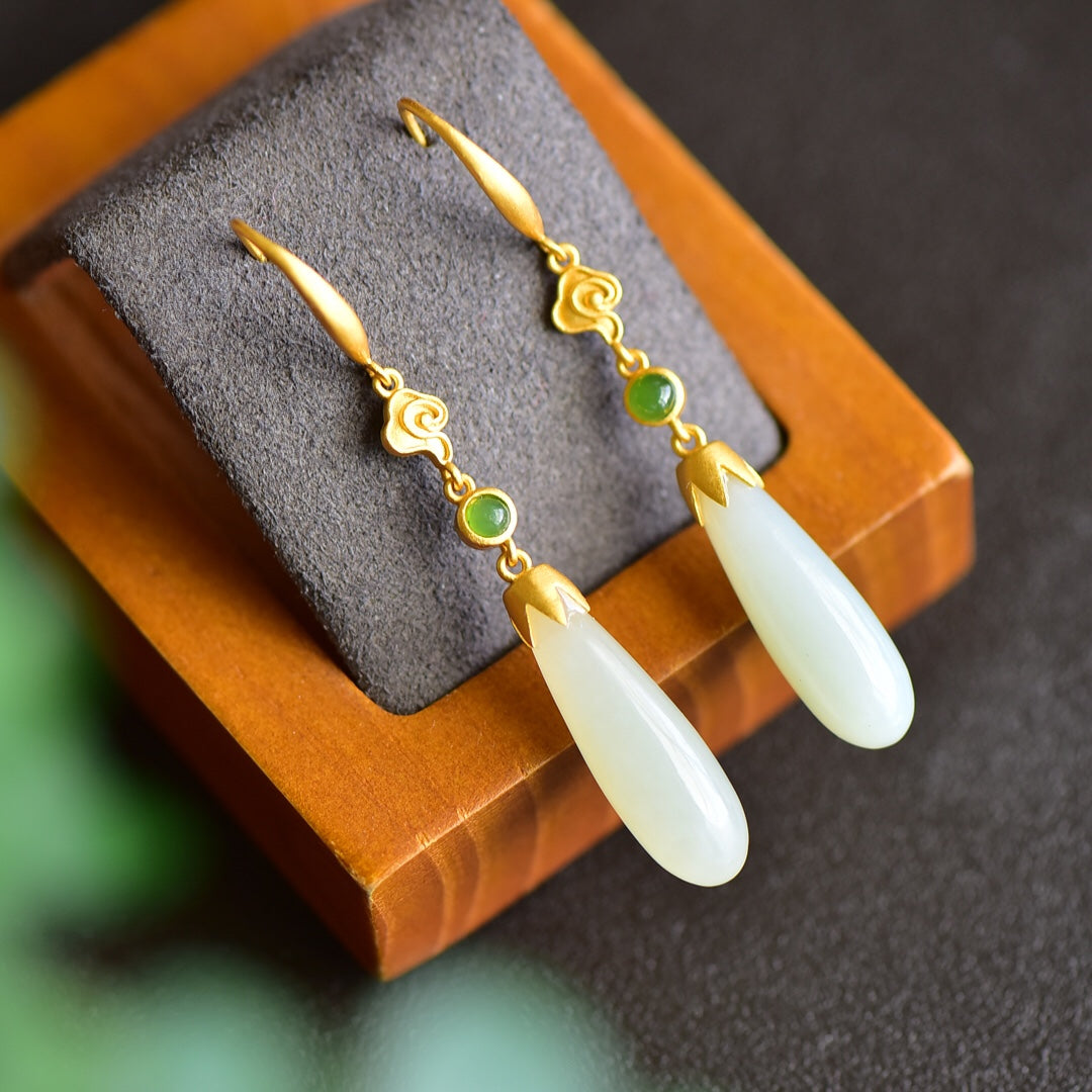925_Silver_Yt_Nephrite_Earrings_With_Certificate