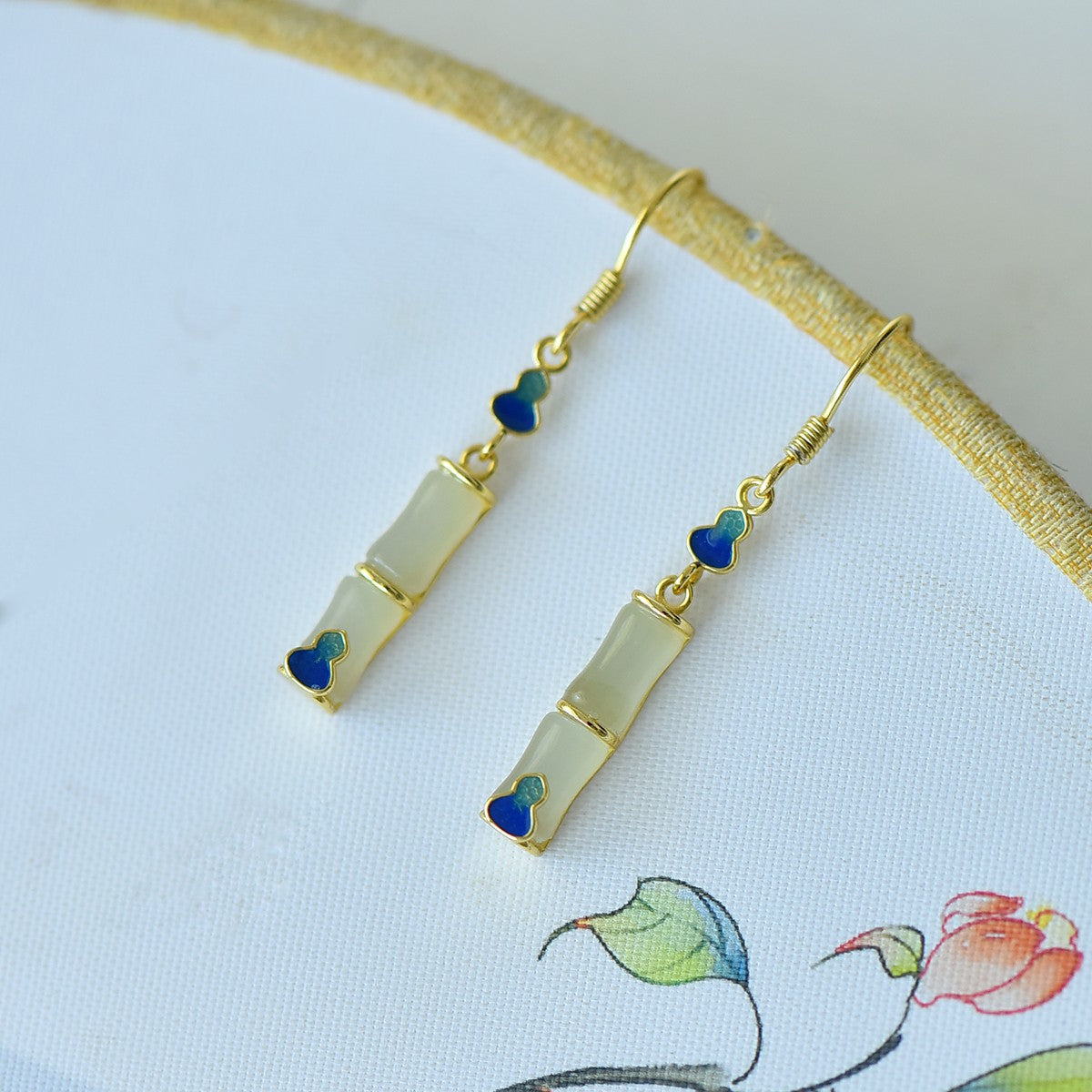 925_Silver_Q_Nephrite_Earrings_230