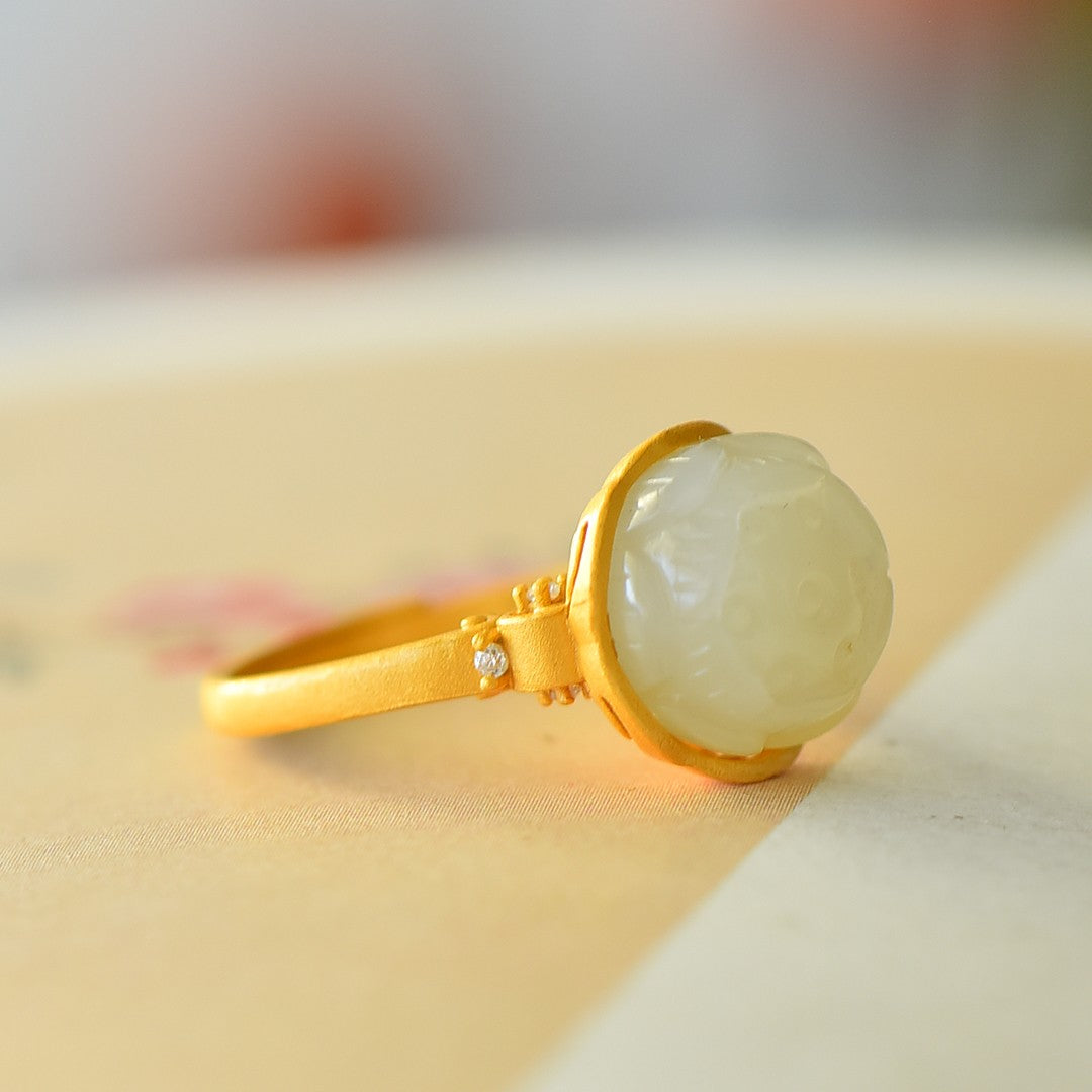S925 Silver Nephrite Jade Rotating Lotus Ring - Hand-carved Design