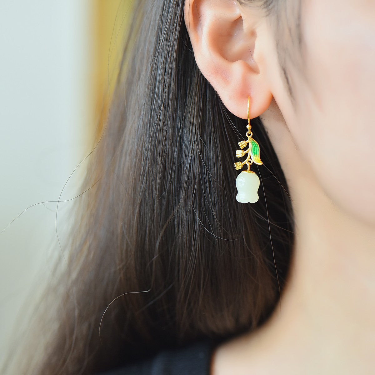 925_Silver_Nephrite_Earrings_Fine_Texture_With_Certificate