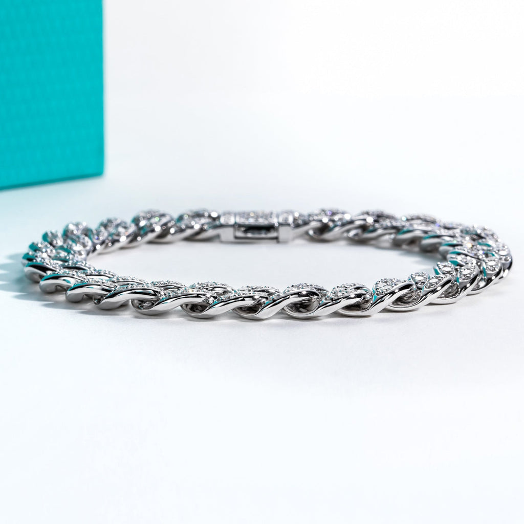 Moissanite Twisted Cuban Bracelet (1.36-5.17cttw)