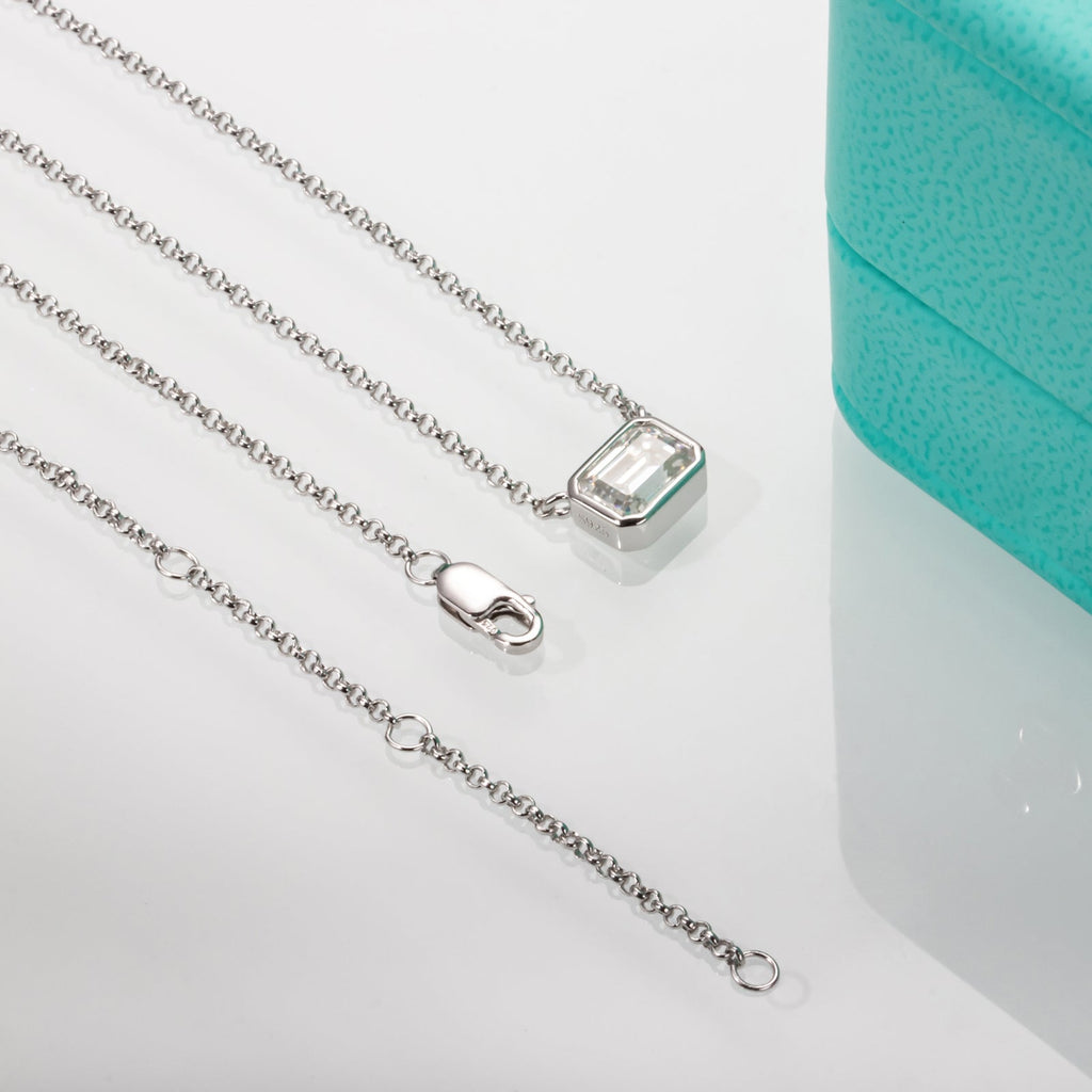 Emerald Cut Moissanite Pendant Necklace (1 ct)