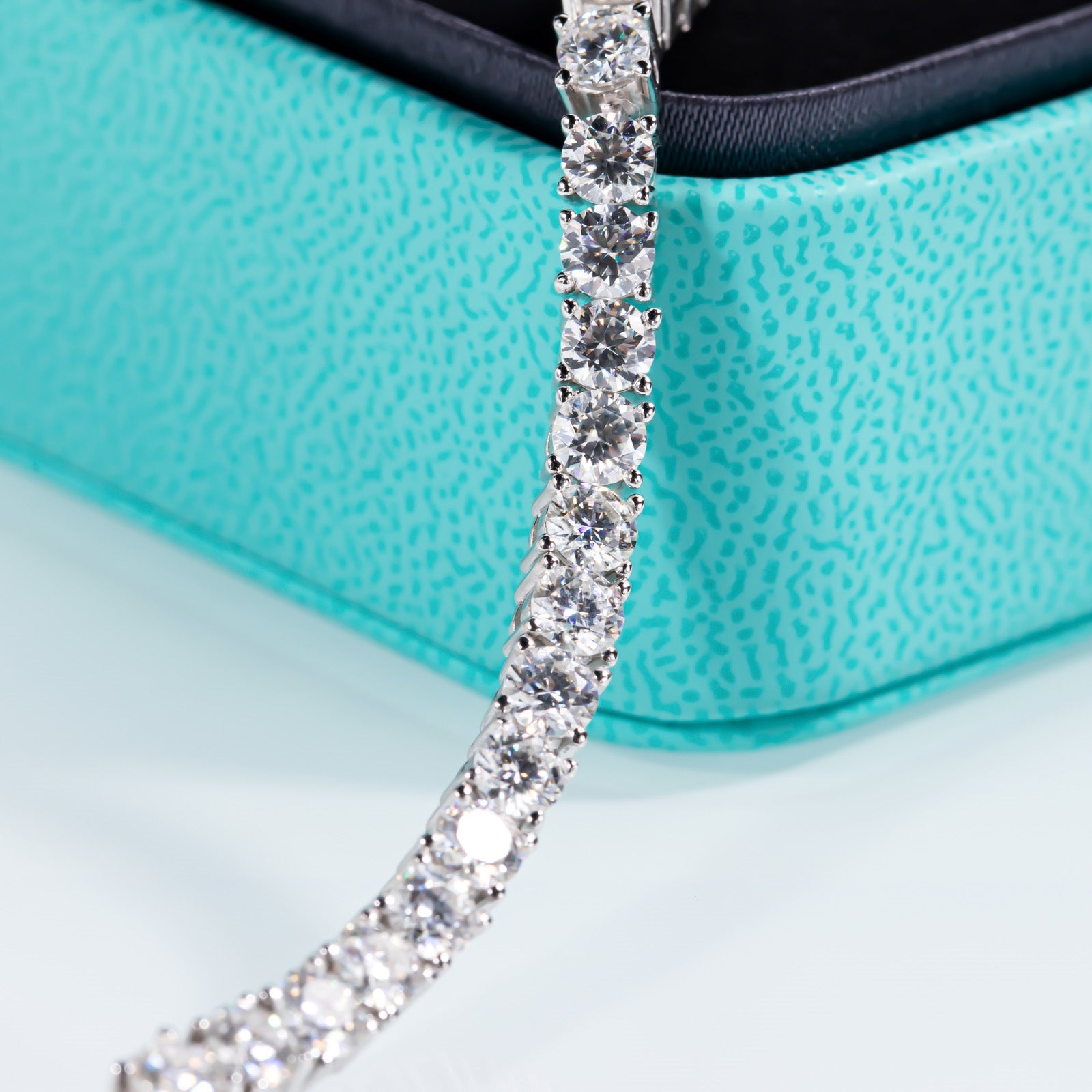 Moissanite Silver Tennis Bracelet (11.1-13.8 cttw)