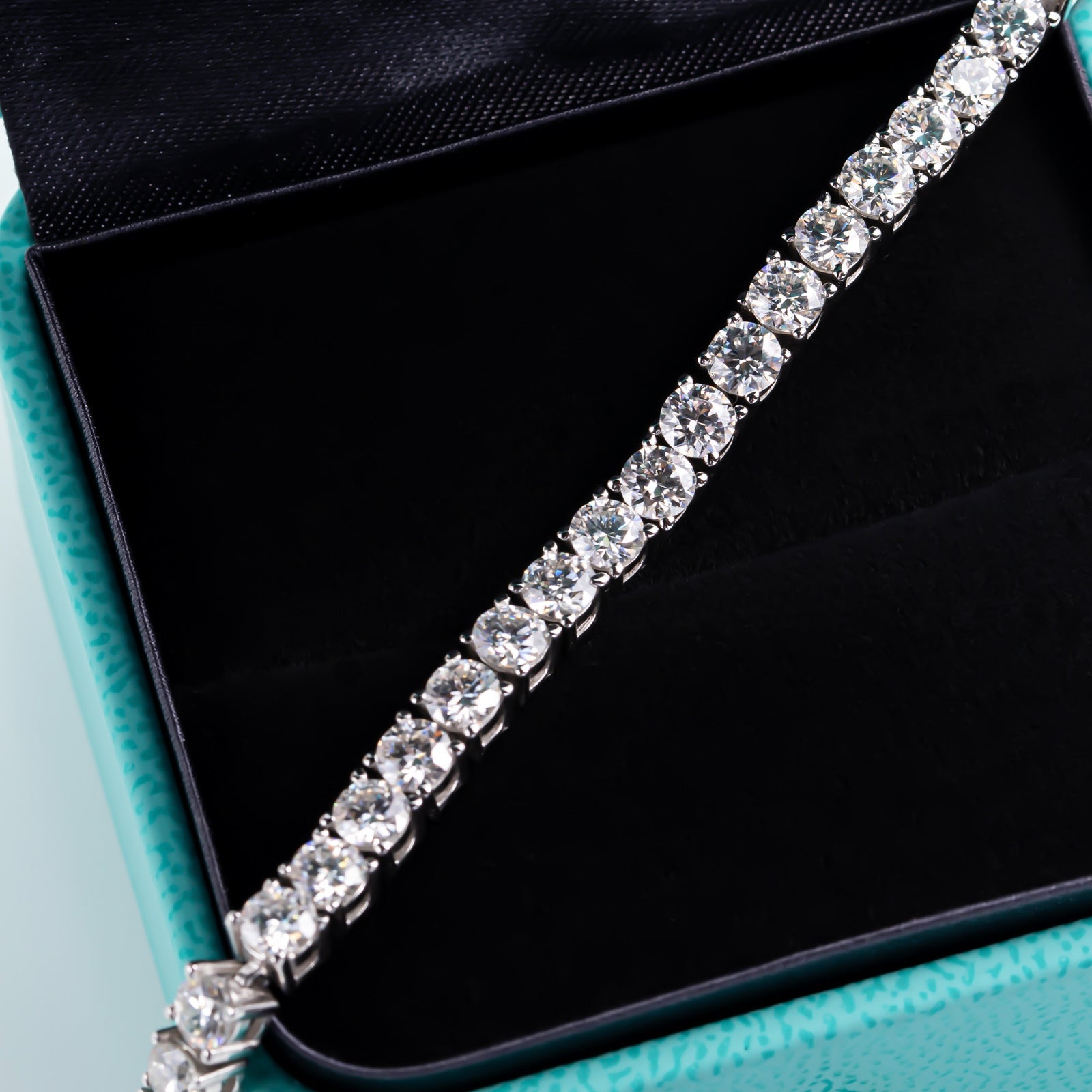 Moissanite Silver Tennis Bracelet (11.1-13.8 cttw)