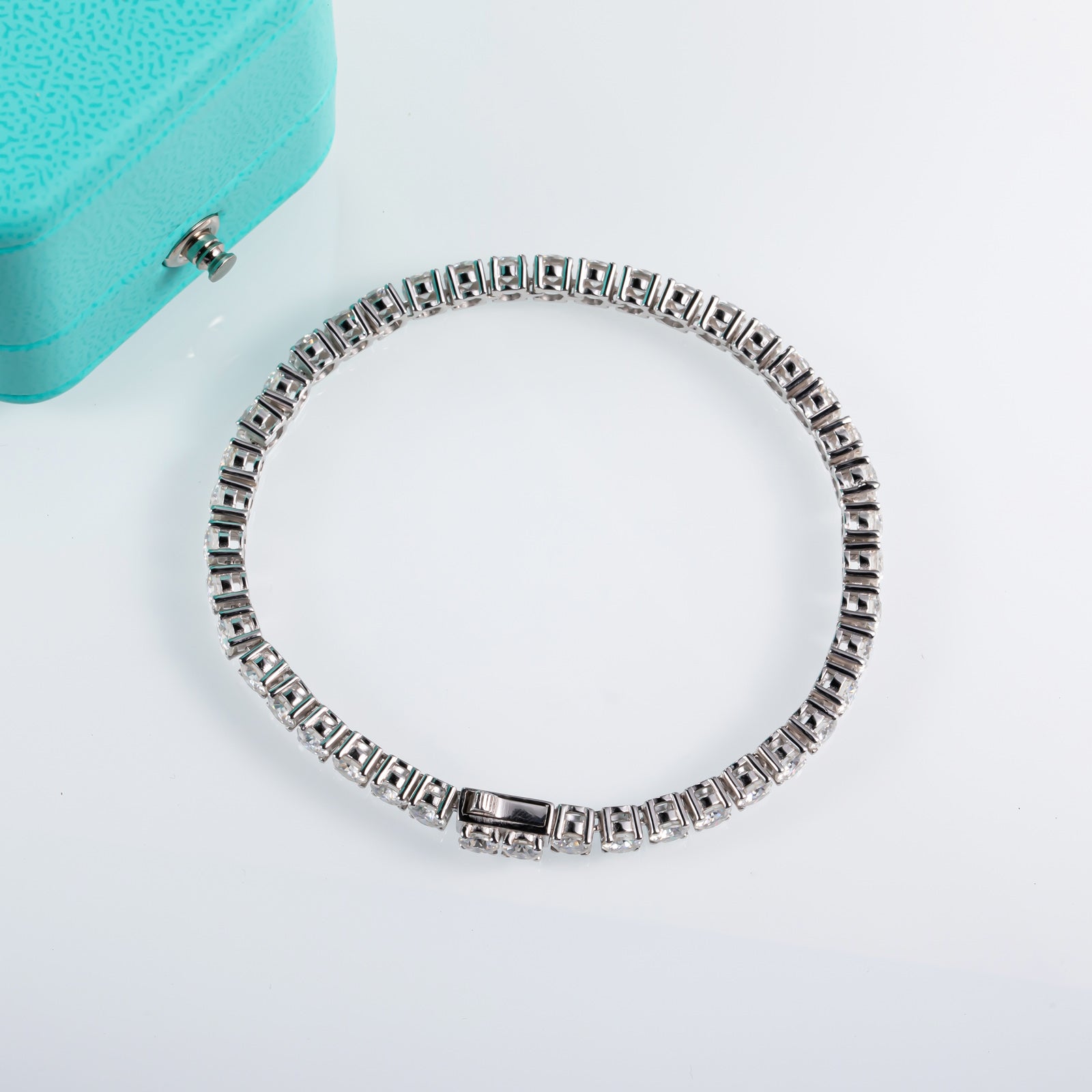 Moissanite Silver Tennis Bracelet (11.1-13.8 cttw)
