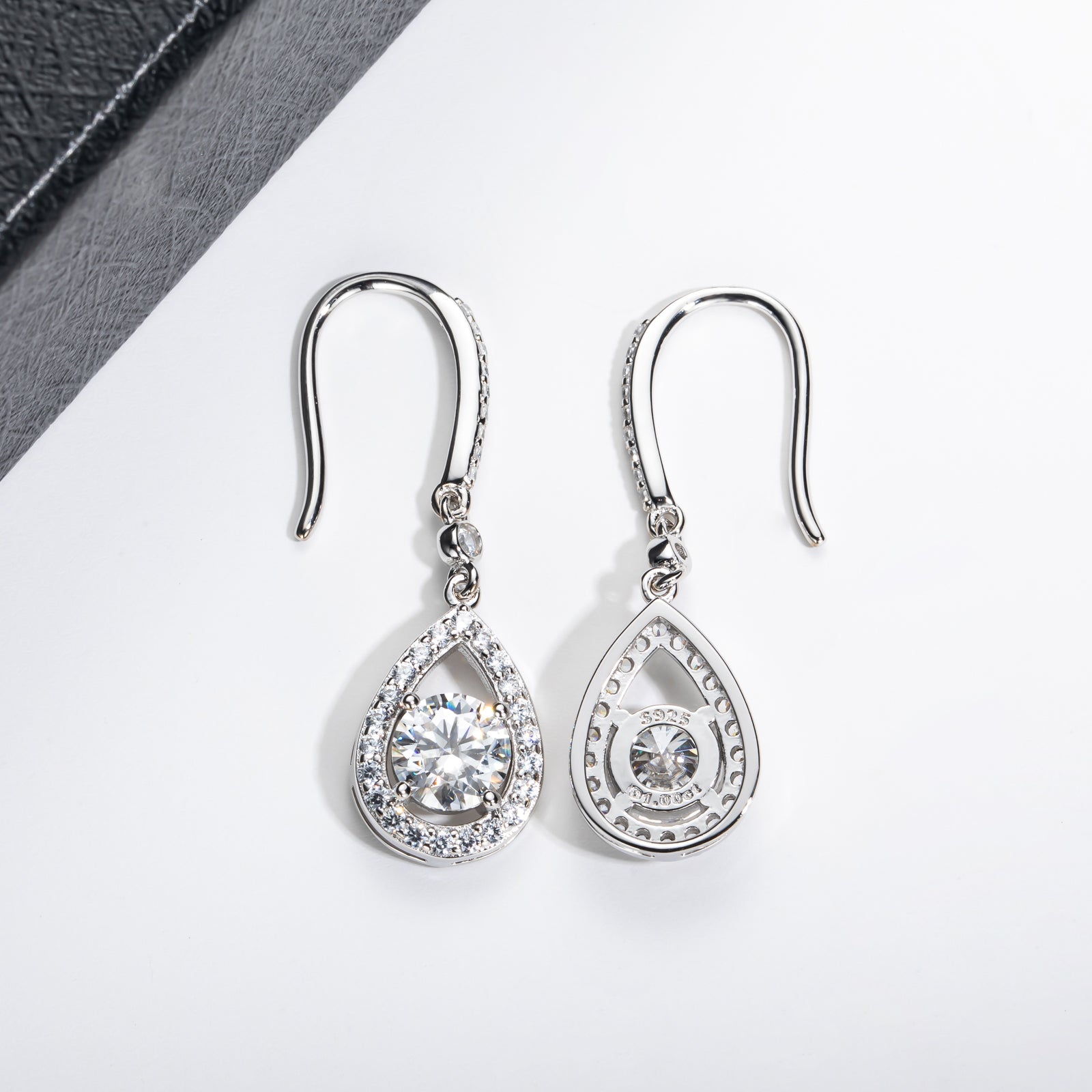Moissanite Teardrop Dangle Earrings (1ct*2)