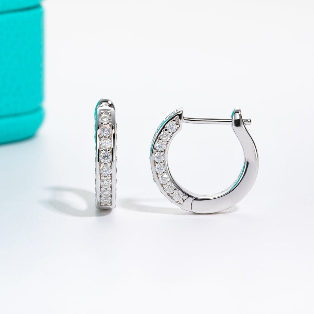 Round Cut Moissanite Hoop Earrings (0.56cttw)