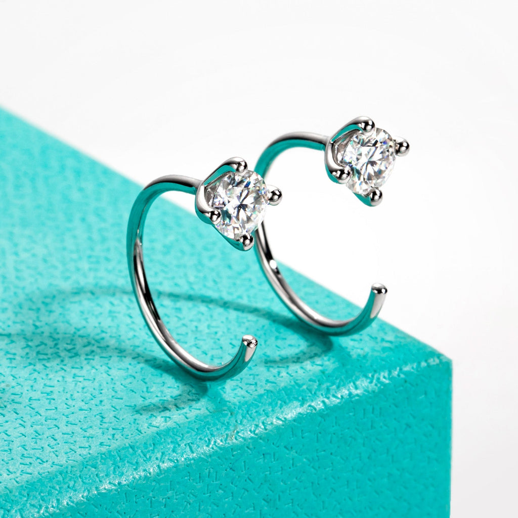 Round Cut Moissanite Hoop Earrings (0.6cttw)