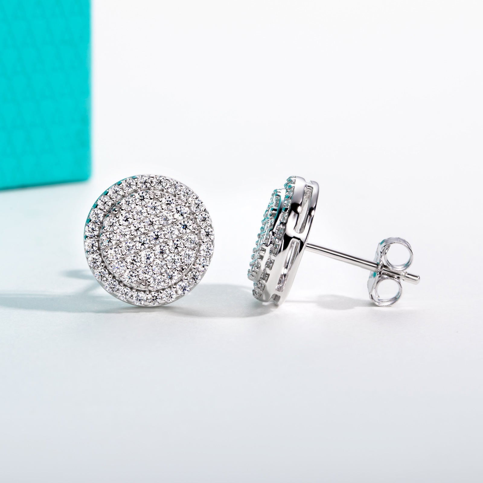 Iced Out Moissanite Round Stud Earrings (0.9cttw)