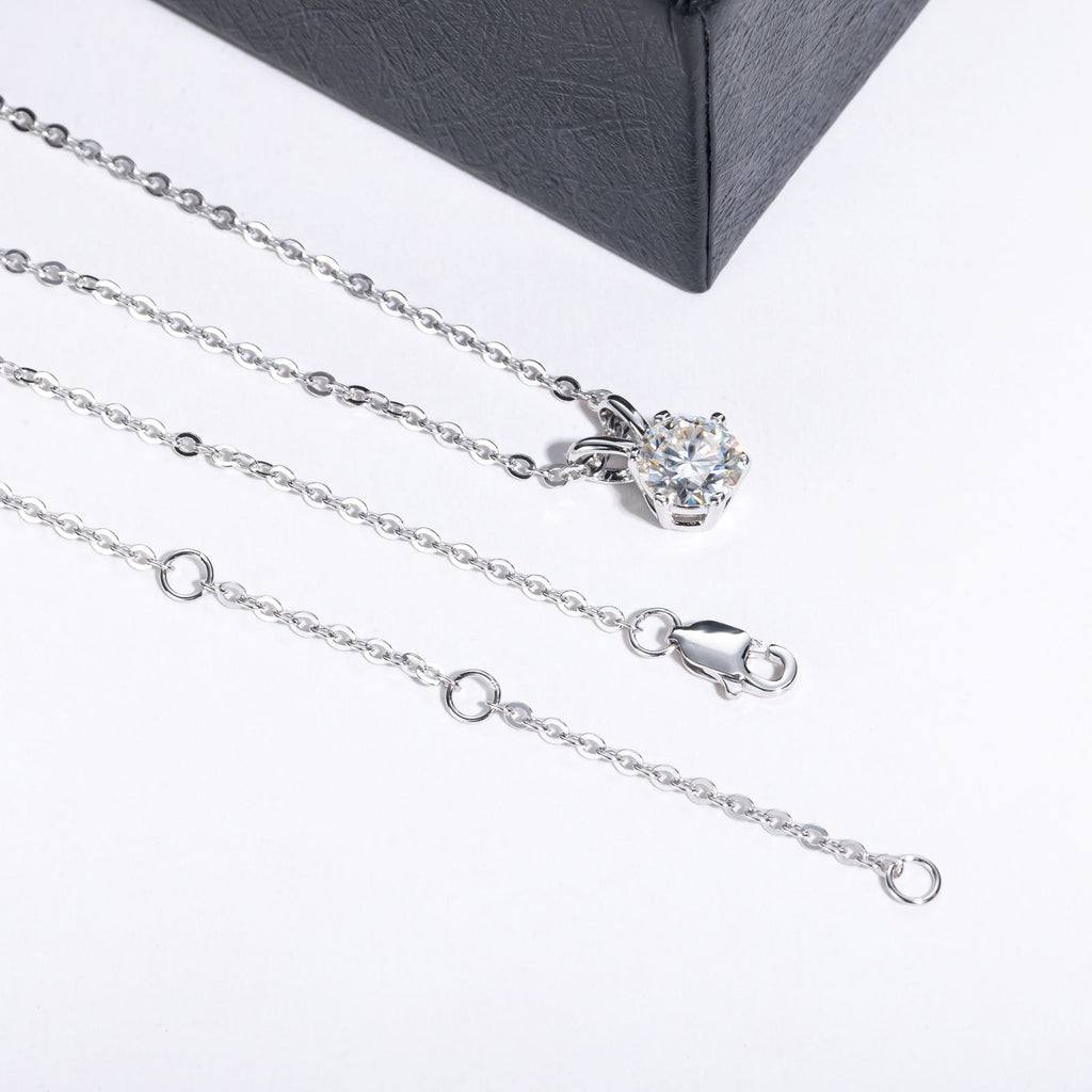Round Cut Moissanite Pendant Necklace (1/3/5ct)
