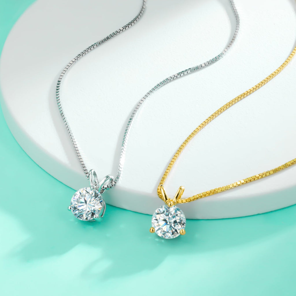 Round Cut Moissanite Pendant Necklace (1 ct)