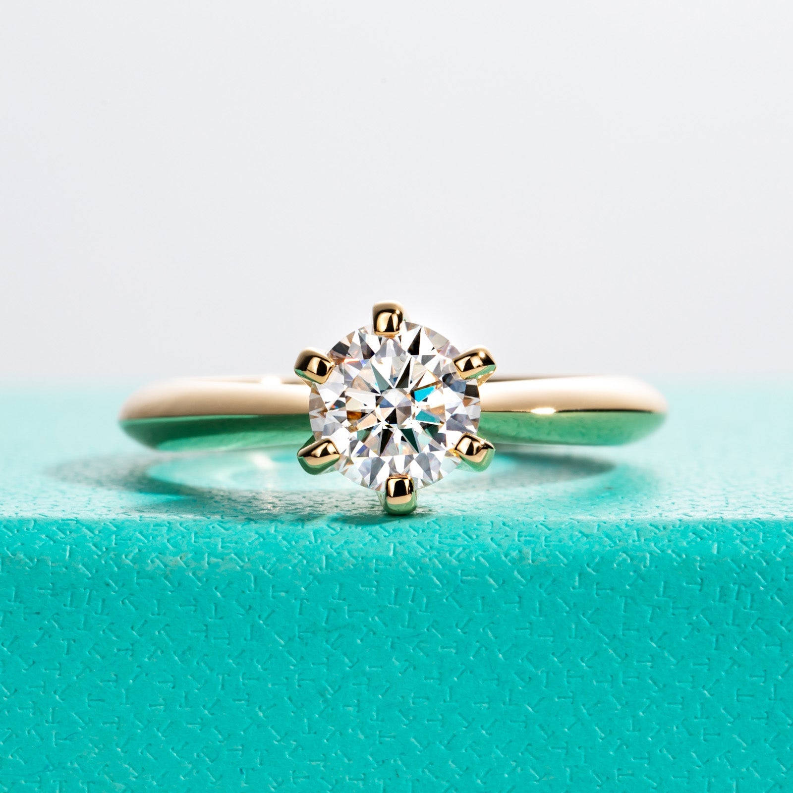 Round Cut Moissanite Engagement Ring (1/2/3ct)