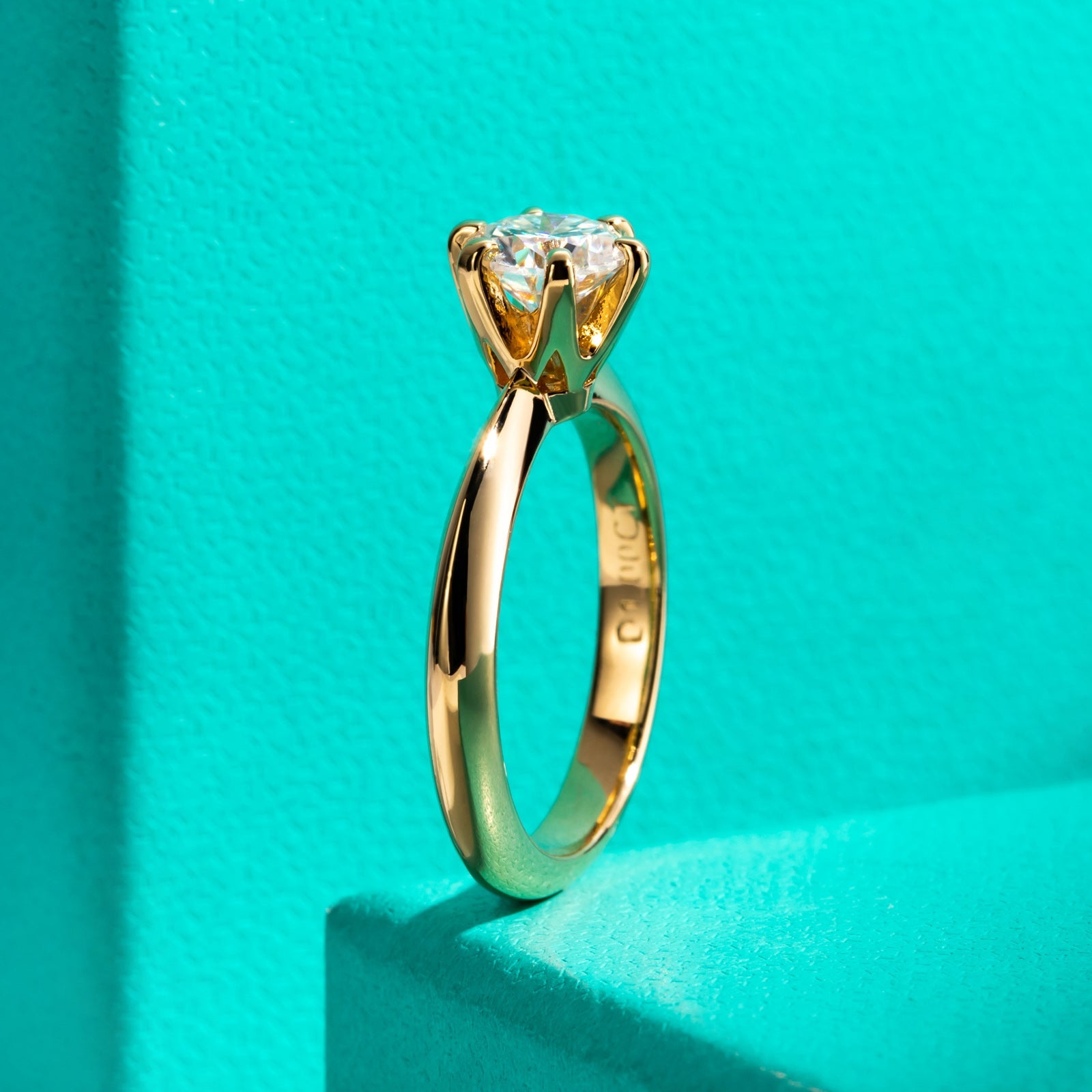 Round Cut Moissanite Engagement Ring (1/2/3ct)