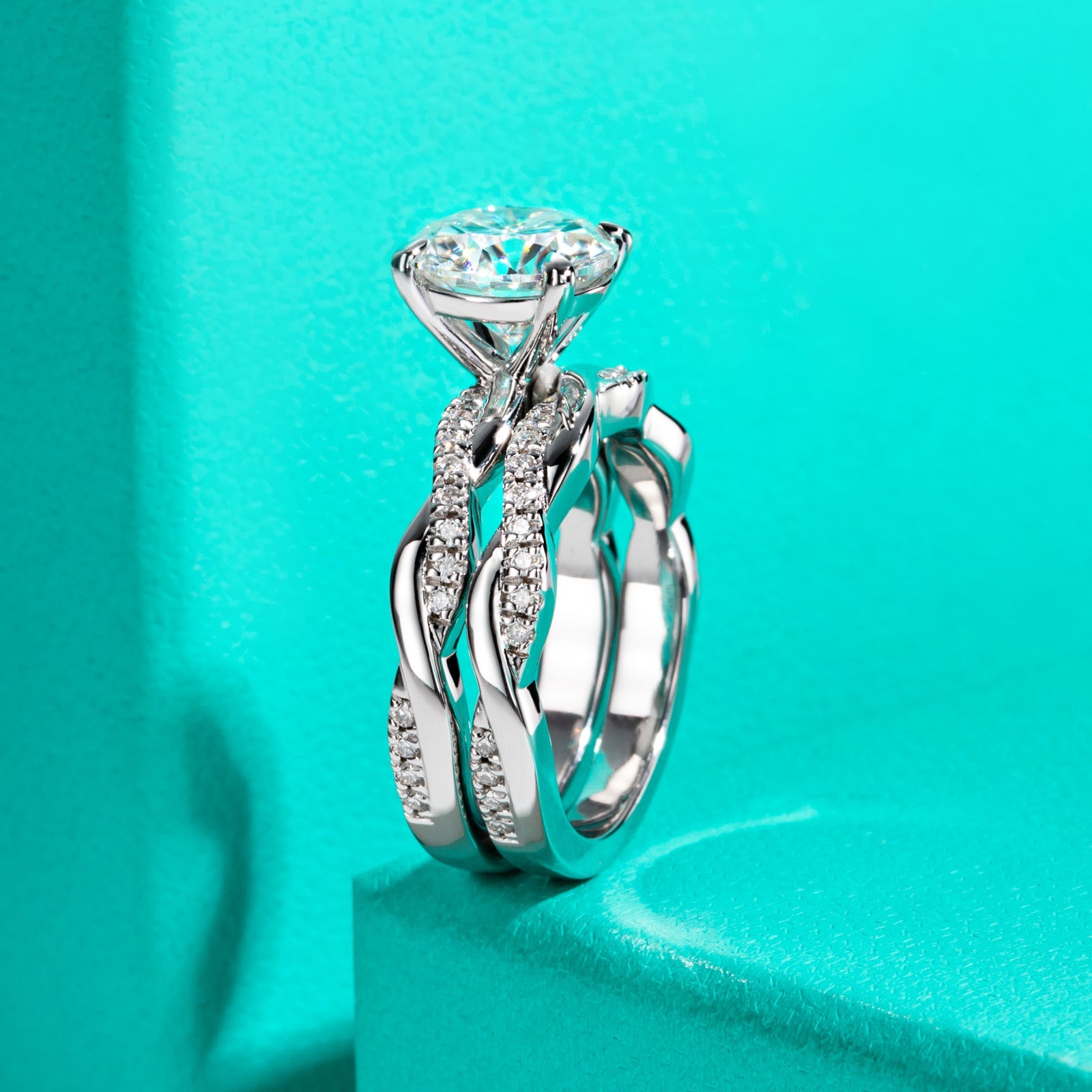 Round Cut Moissanite Engagement Ring Bridal Set (3.38 cttw)