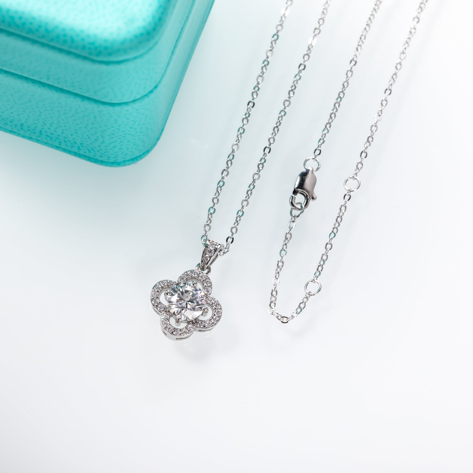 Moissanite Clover Pendant Lucky Necklace