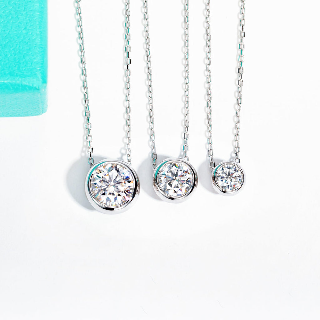 Round Cut Moissanite Pendant Necklace (0.5-5 ct)