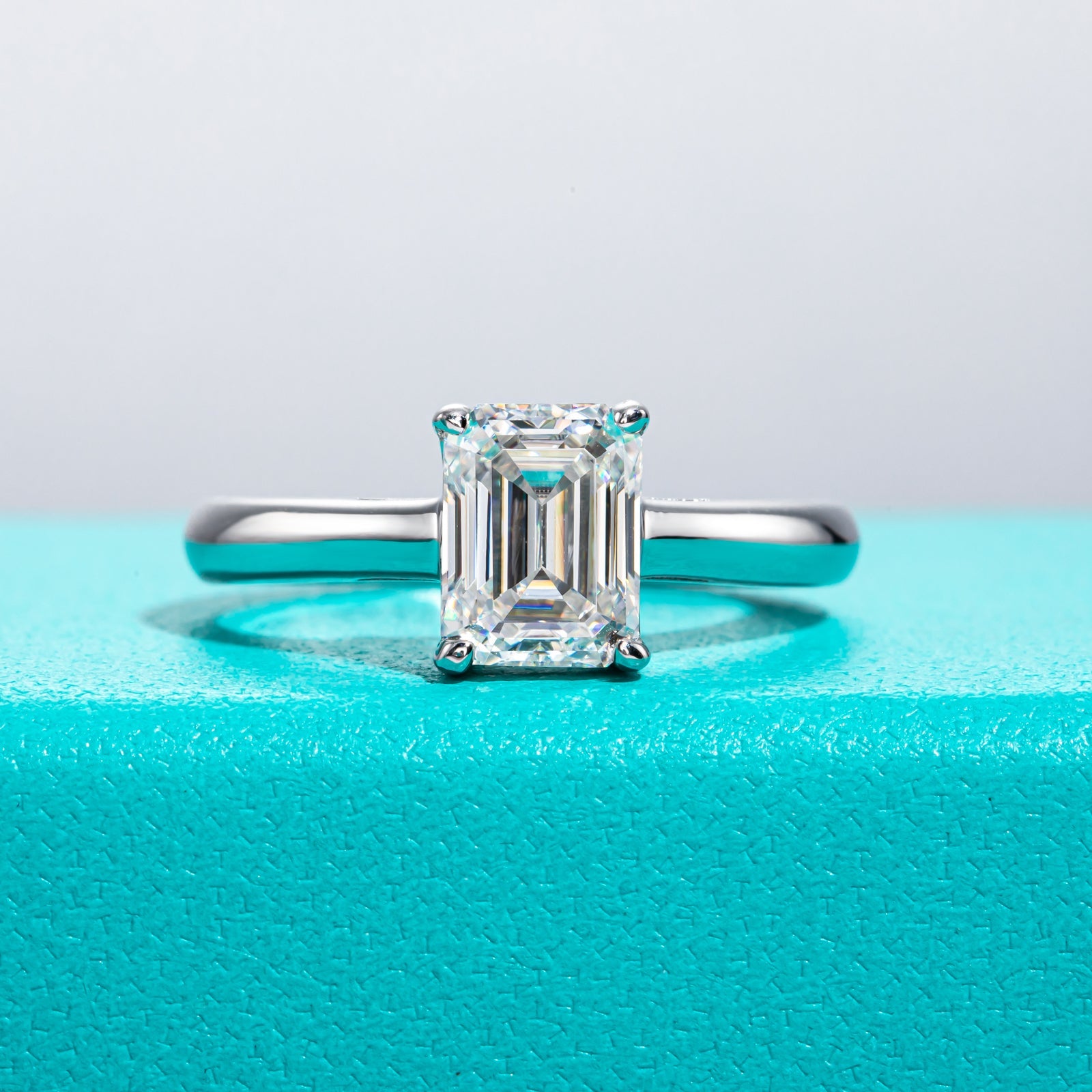 Emerald Cut Moissanite Engagement Ring (2 ct)