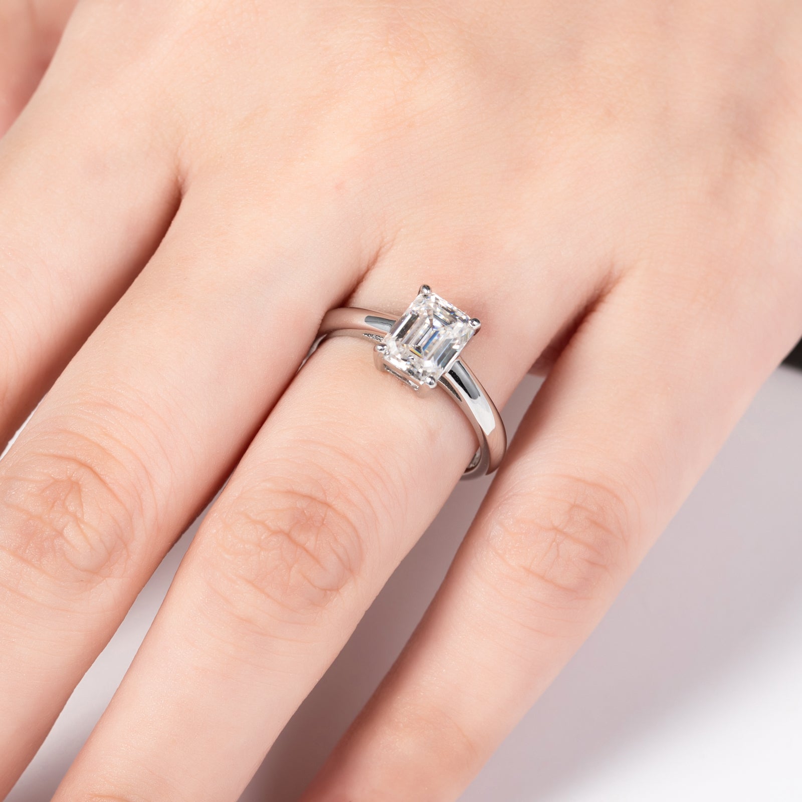 Emerald Cut Moissanite Engagement Ring (2 ct)