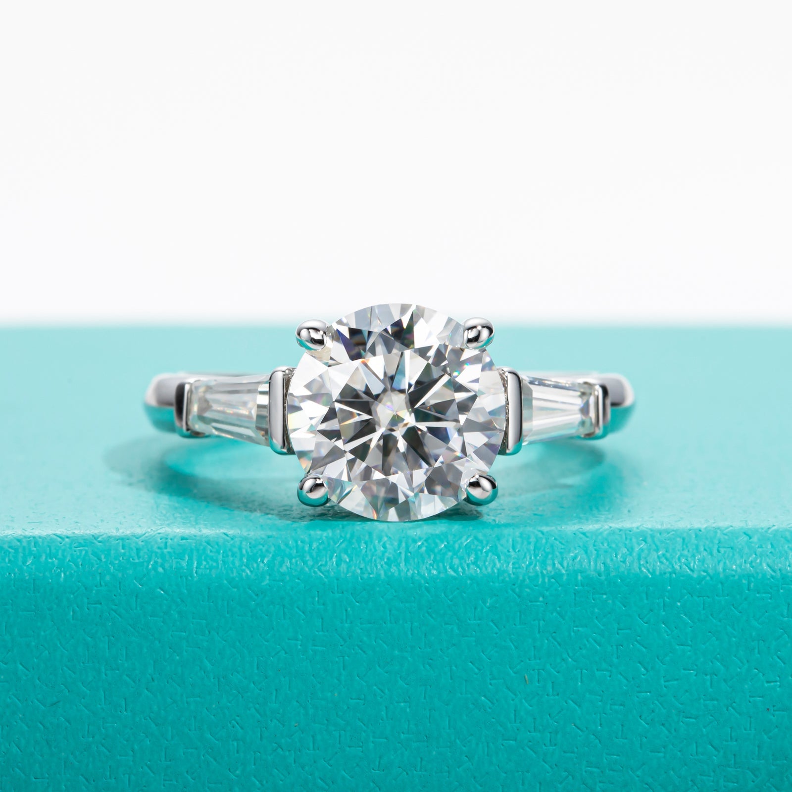 Round Cut Moissanite 3 Stone Engagement Ring (3.6cttw)