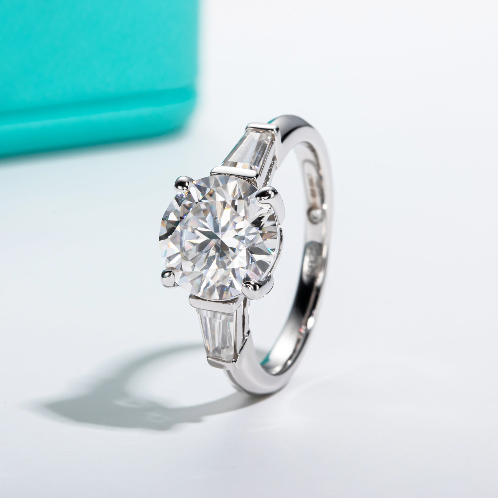 Round Cut Moissanite 3 Stone Engagement Ring (3.6cttw)