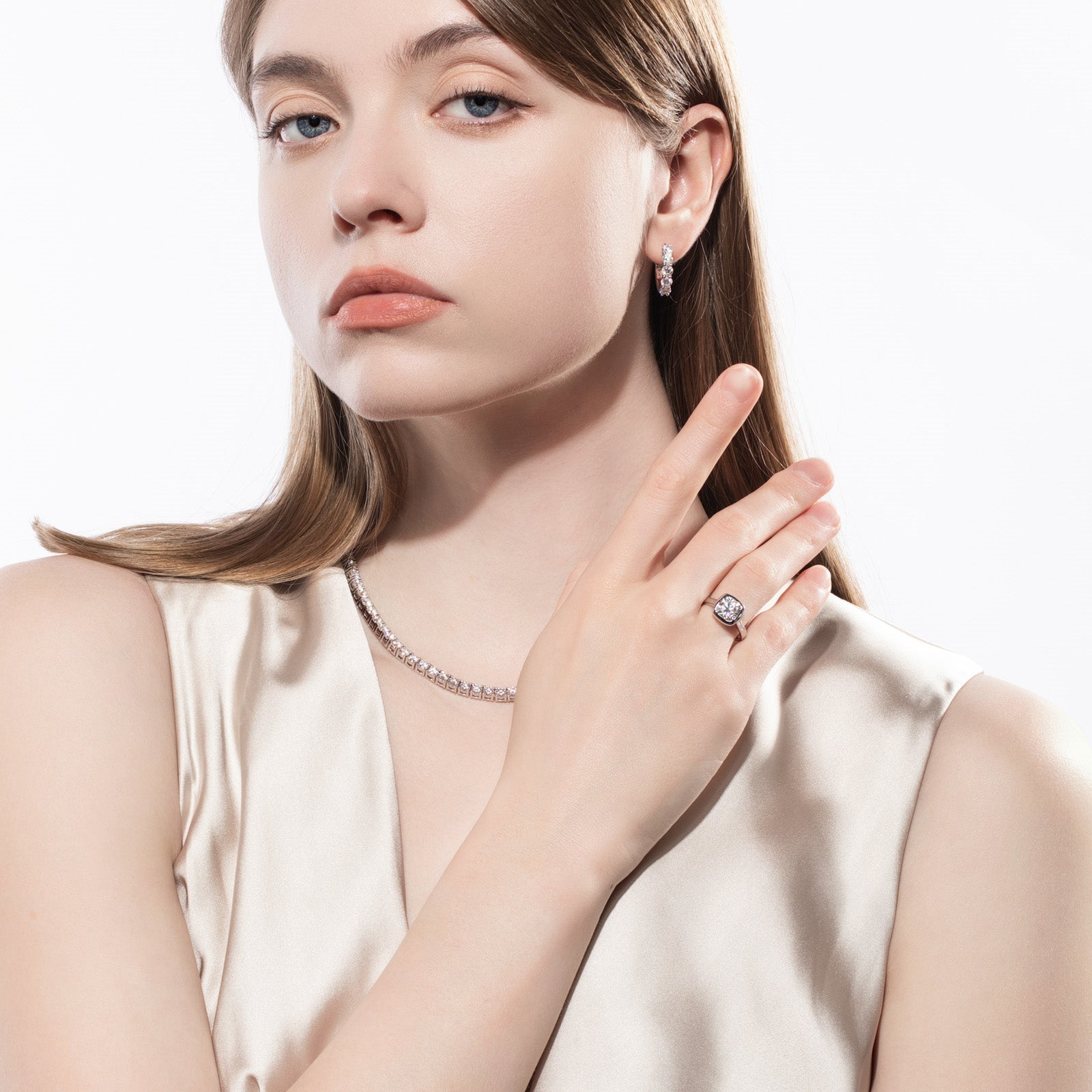 Cushion Cut Bezel Moissanite Engagement Ring (3 ct)