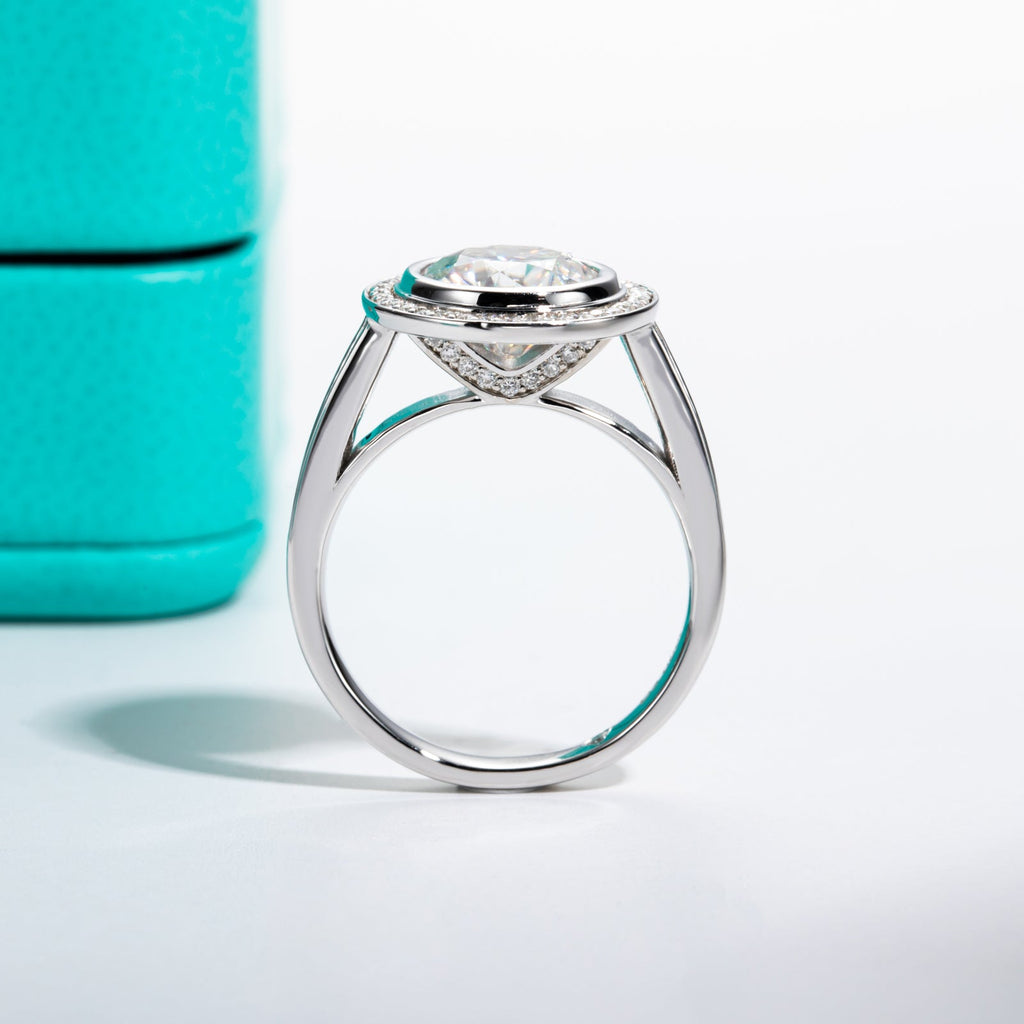 Round Cut Halo Moissanite Engagement Ring (3 ct)