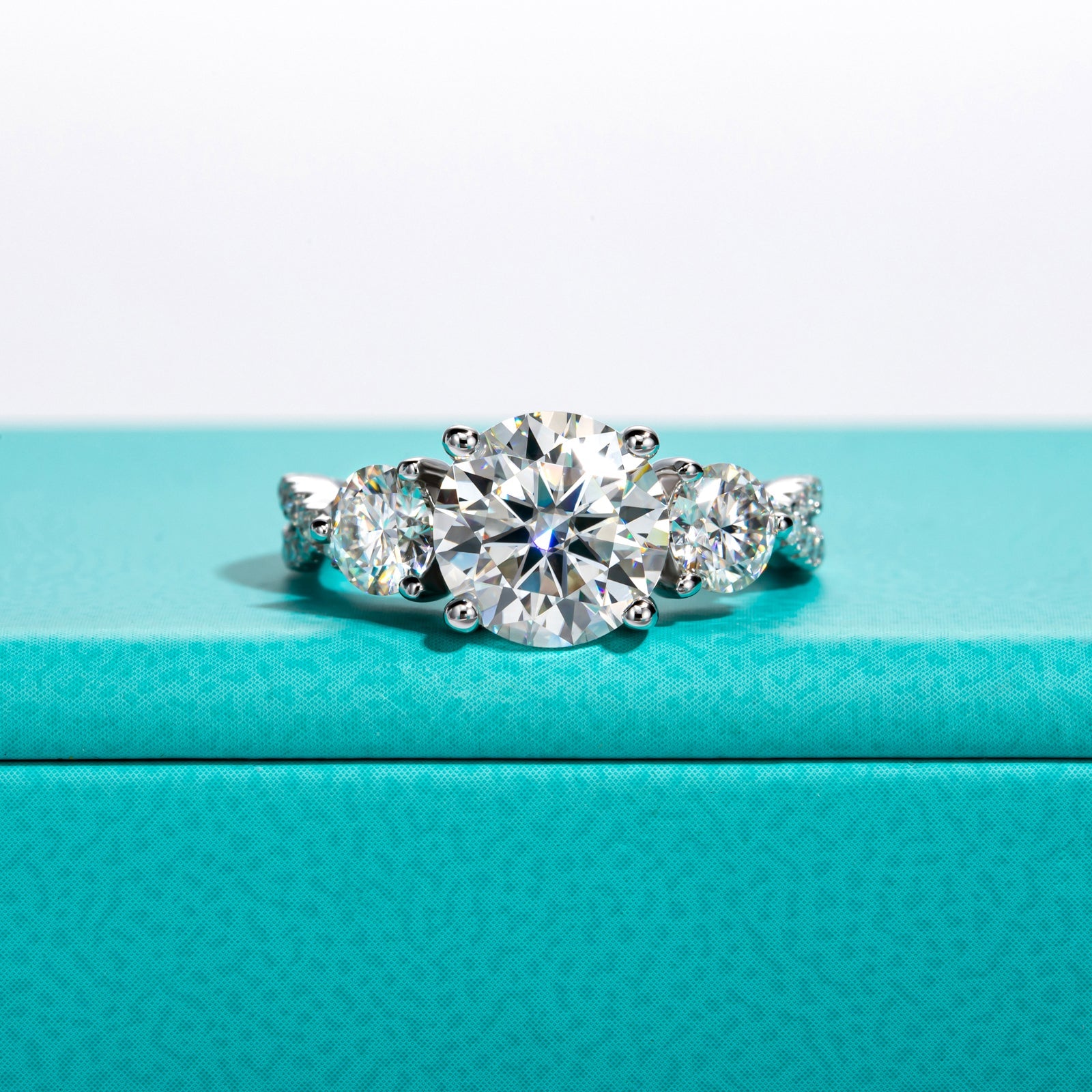 Round Cut 3 Stone Moissanite Engagement Ring (4.25cttw)